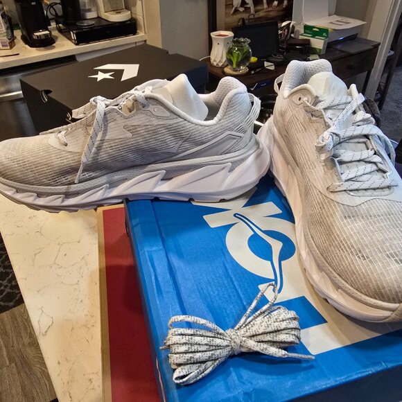Hoka One One Elevon X White Running White / White Shoes 1165230-WMC SIze 10 NEW - Picture 3 of 15